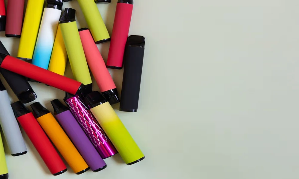 How does a rechargeable vape battery get charged and reused?